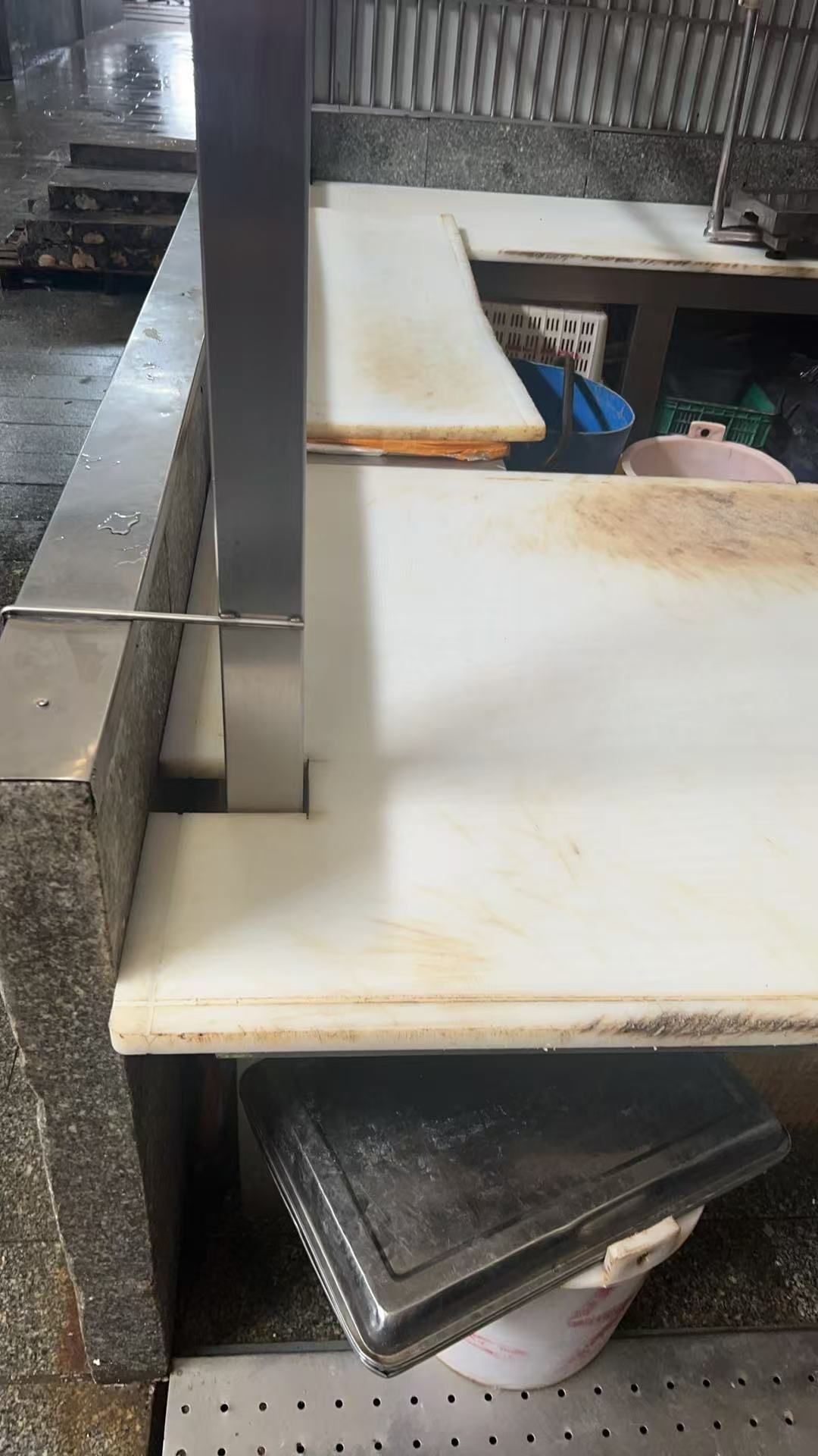 客户旧样：立柱开口处理