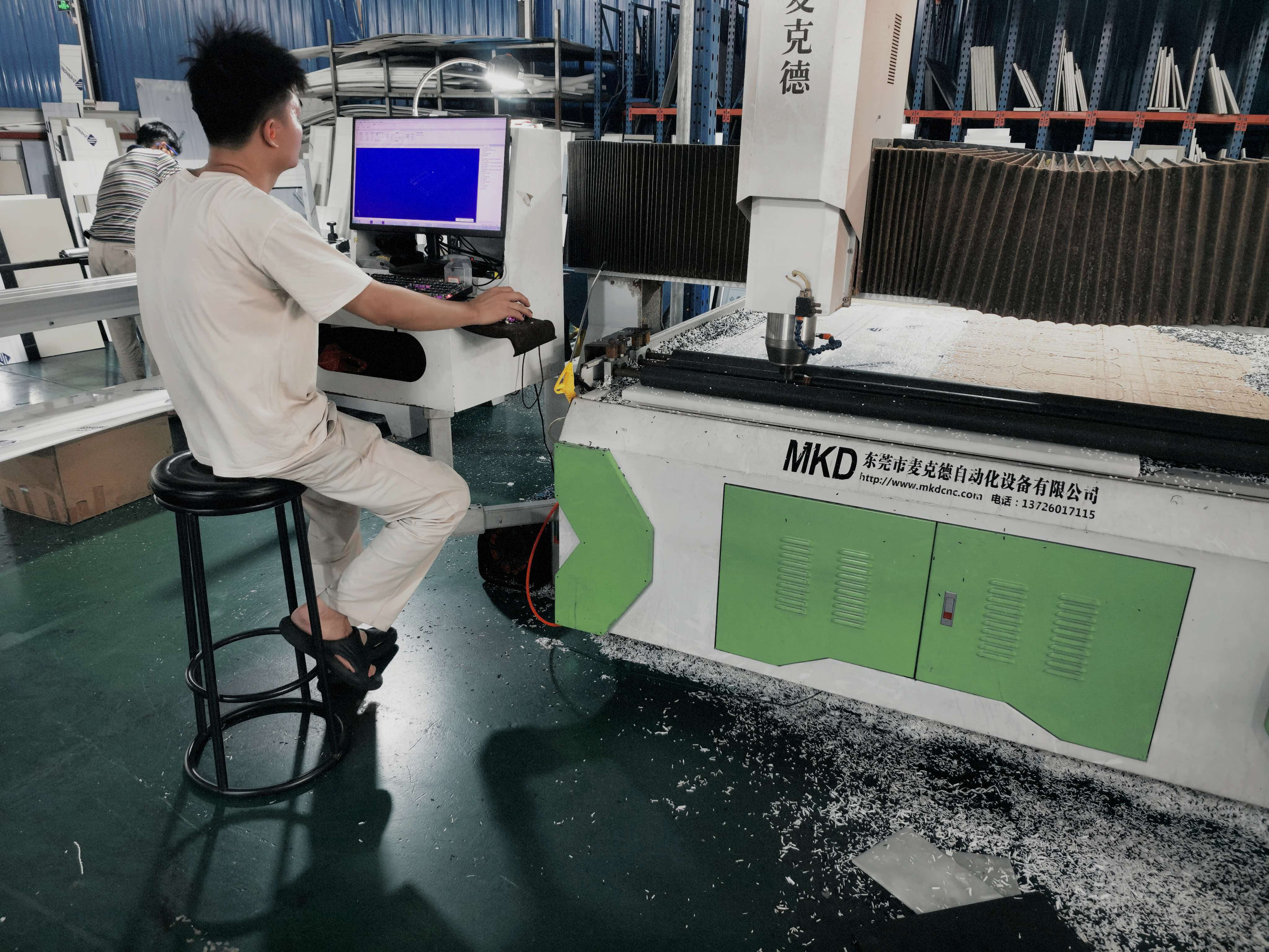 CNC雕刻机加工PP板